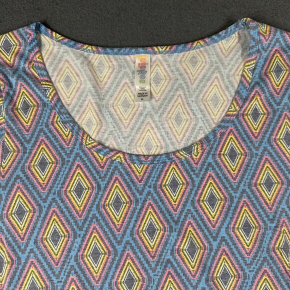LulaRoe Womens Medium Blue Diamonds Classic T Shirt Scoop Neck Short Sleeve - Picture 2 of 8